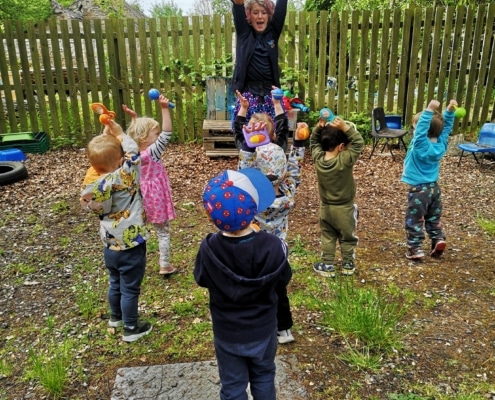 Mairi from boogie beat edinburgh with children from a preschool in an activity